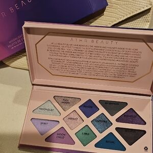 Crystal Eyeshadow Palette